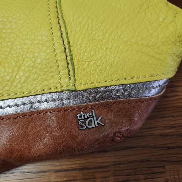 The Sak Kendra Leather Hobo Bag in Yellow, Brown, with Metallic Detail. - Picture 4 of 13